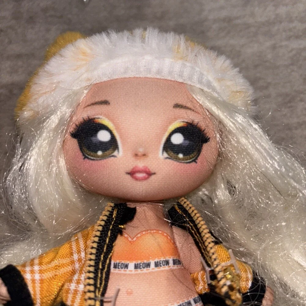 Na! Na! Na! Surprise 8" "Tabitha Nekota" Tabby Cat Plush Girl Doll (MGA,2020) - Picture 2 of 6